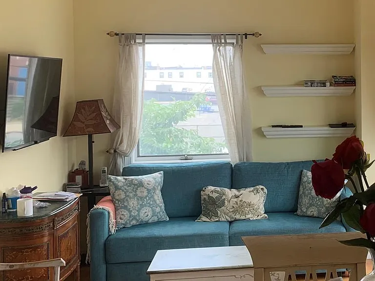 780 W Broadway #2D — Photo 7
