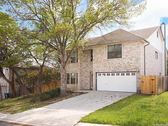 3rd image of 15723 Persimmon Hill