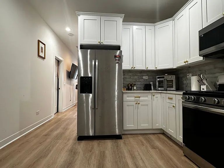 2812 S Pulaski Rd #1 — Photo 5