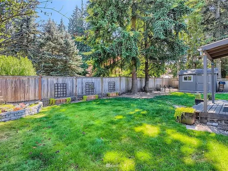 19125 Grannis Rd — Photo 22