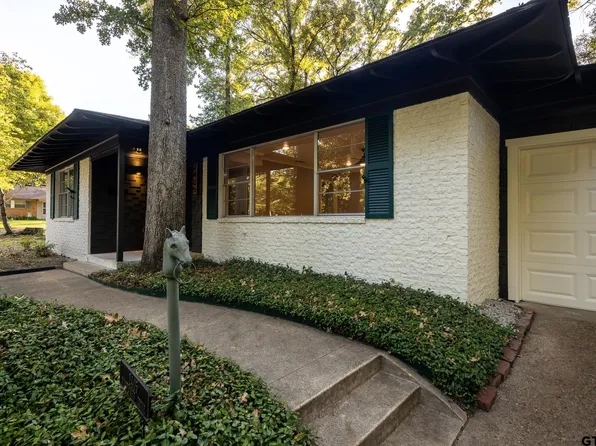 2405 Woodhaven Dr, Tyler, TX 75701
