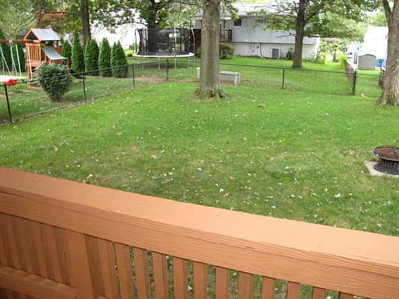 4th image of 8063 Jonson Dr