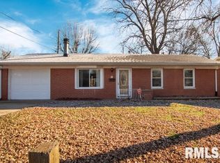 1402 Jerome St, Pekin, IL