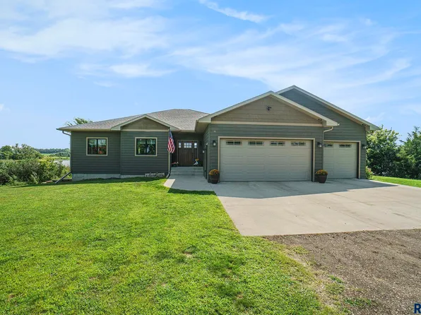 23844 462nd Ave, Chester, SD 57075