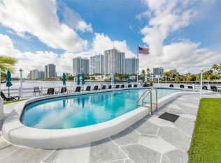 3209 S Ocean Dr APT 3M, Hallandale, FL 33009
