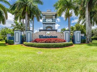 1002 NE 41st Pl, Homestead, FL 33033