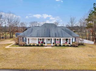 3285 Shadowood Ln, Corinth, MS 38834