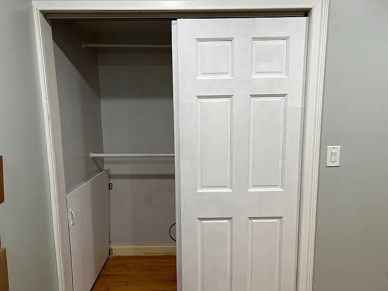 3rd bedroom closet