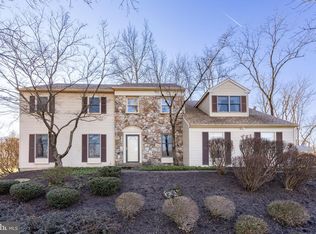 2041 Spring Valley Rd, Lansdale, PA 19446