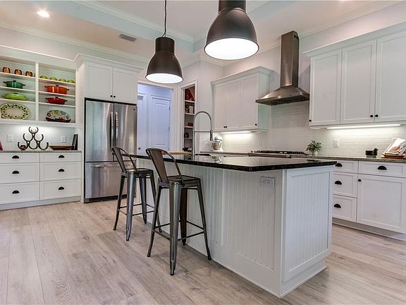 3rd image of 4931 Castro Ct