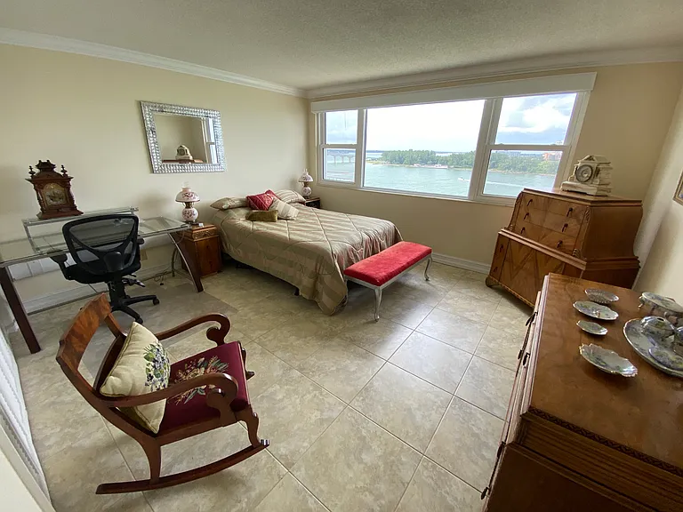 675 S Gulfview Blvd #1004 — Photo 4