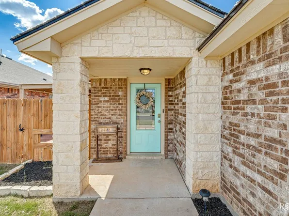 4325 Green Meadow Dr, San Angelo, TX 76904