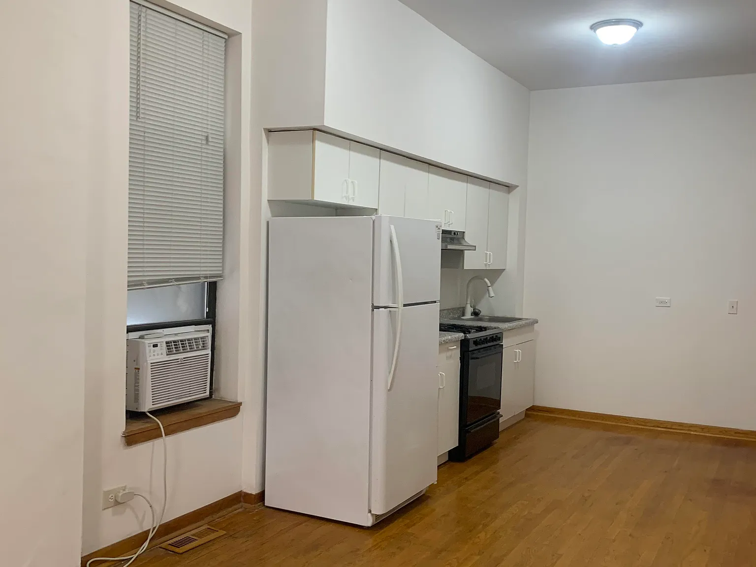 1 bed, 450 sqft, $1,400 — Photo 3