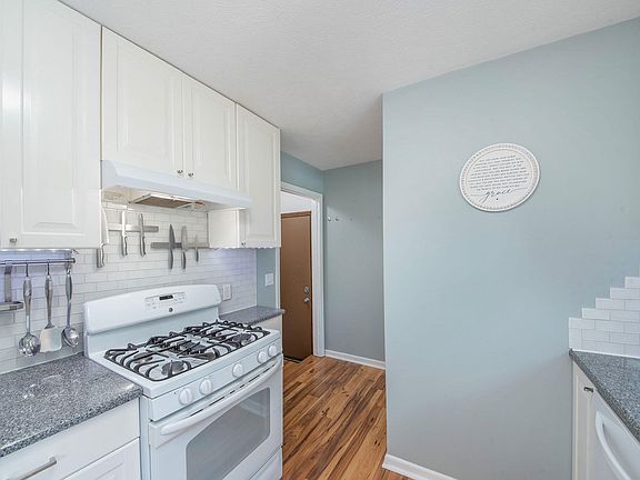 2nd image of 2683 Brisam St NE