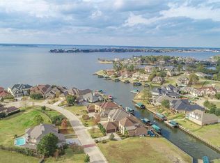 12312 White Oak Pt, Conroe, TX 77304