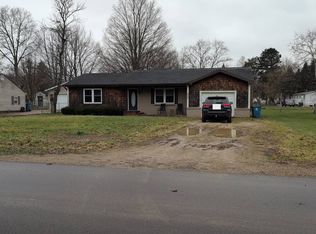 455 Douglas Dr, Decatur, MI 49045