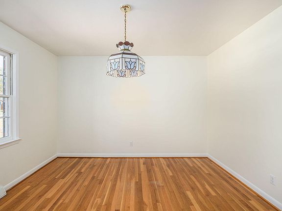 4th image of 1317 Coleridge St