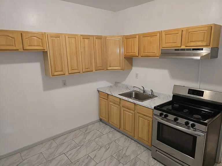 21 Wegman Pkwy #1 — Photo 13