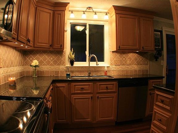 4th image of 384 Carmell Dr