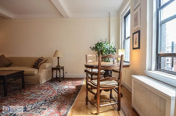 Rented by Metropolitan Property Group | media 10