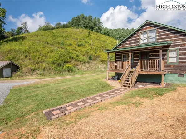 2448 Long Branch Road, Lansing, NC 28643