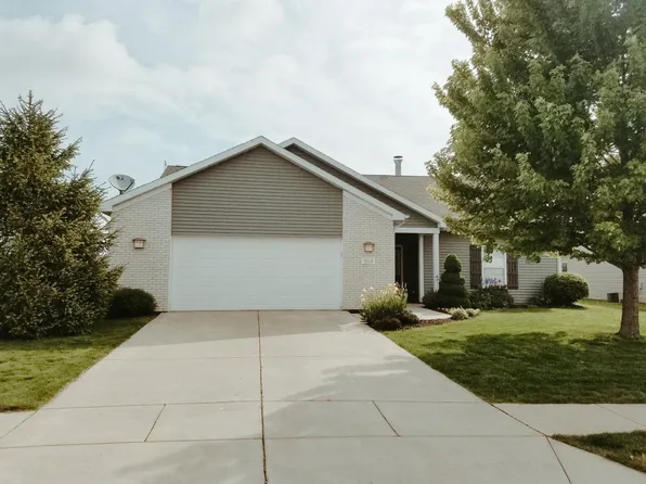2315 Cousteau Dr, West Lafayette, IN 47906
