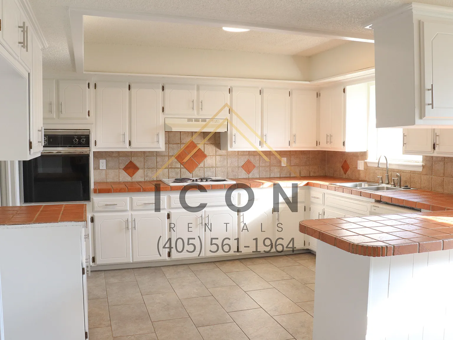1708 Ridgeway Drive - 1 — Photo 3