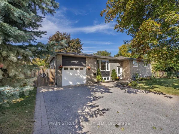 38 Townsend Ave, Bradford West Gwillimbury, ON L3Z 1Y1