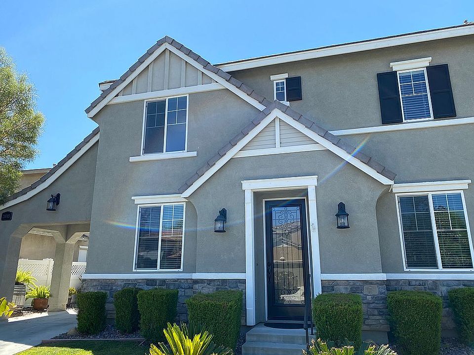 2nd image of 28785 Edenton Way