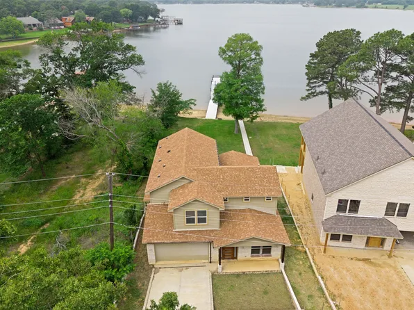 162 Oak Hills Dr, Mabank, TX 75156