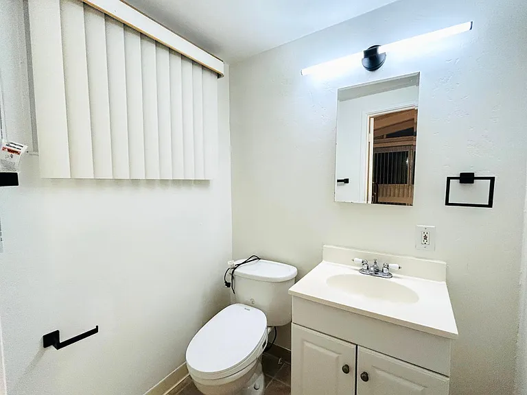 618 Lakewood Dr — Photo 10