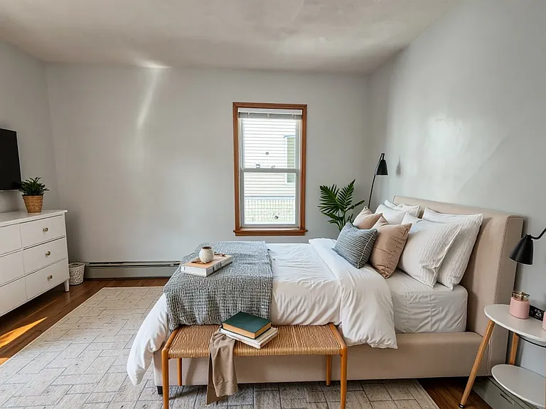379 Cardinal Medeiros Ave #2 — Photo 9