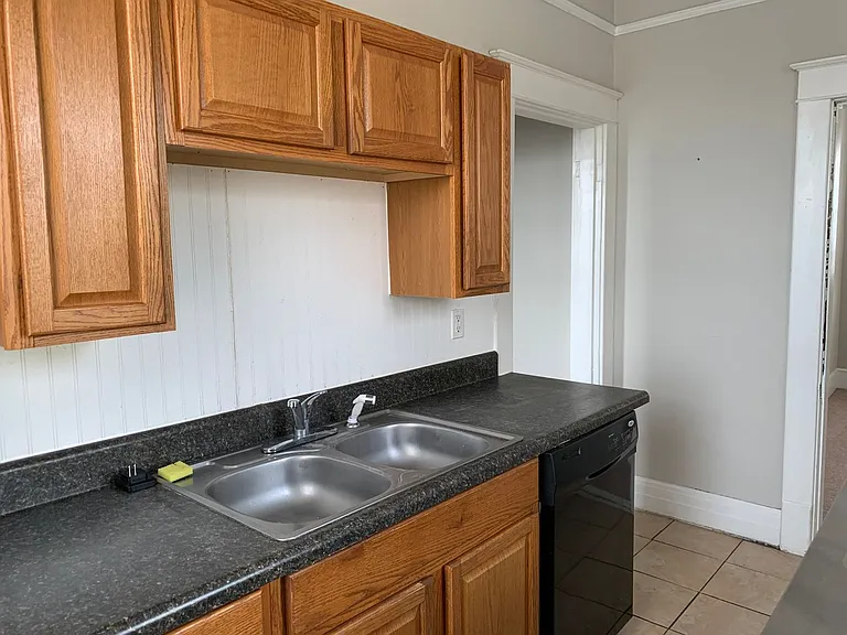 106 Yeardley Ave — Photo 8