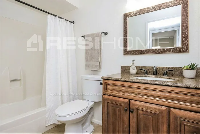 610 W Emelita Ave — Photo 11