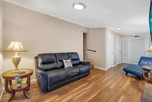 1103 Calloway St — Photo 21