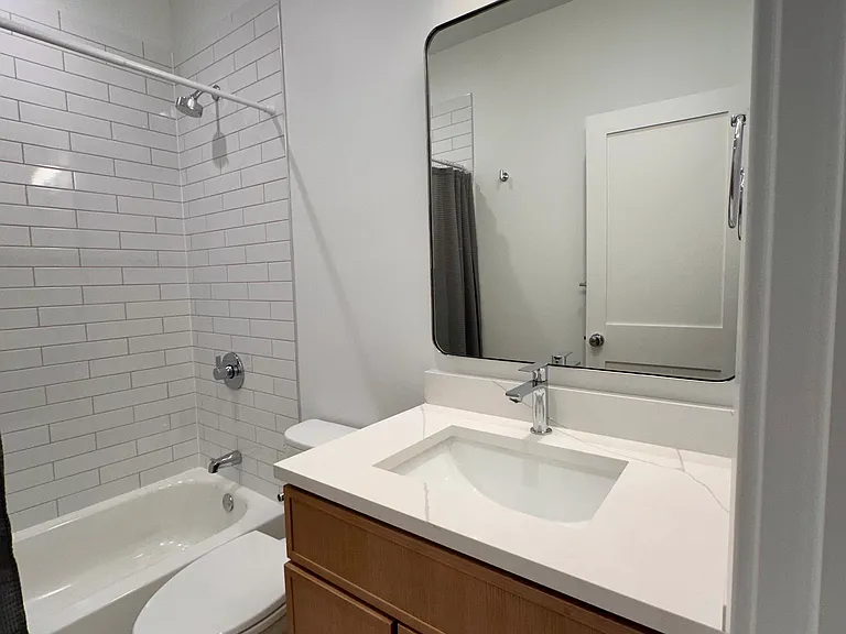 2950 N Sheffield Ave #1F — Photo 29