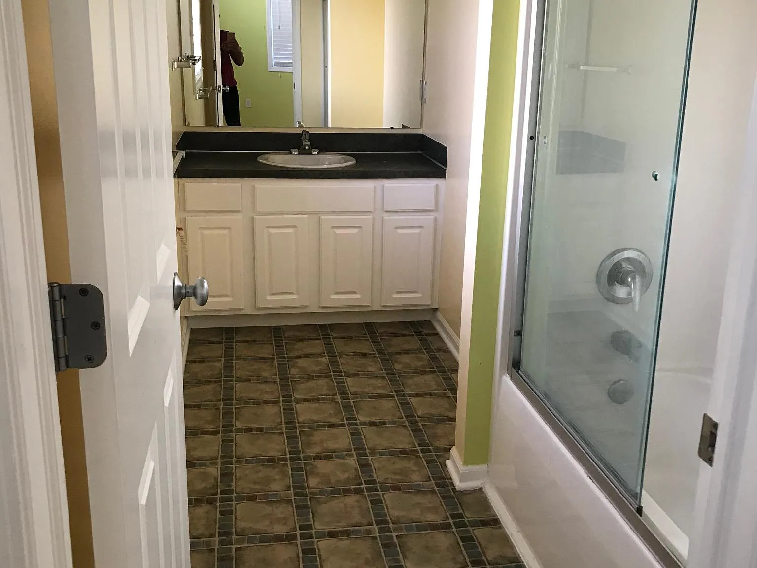 4 bed, 1710 sqft, $2,800 — Photo 2
