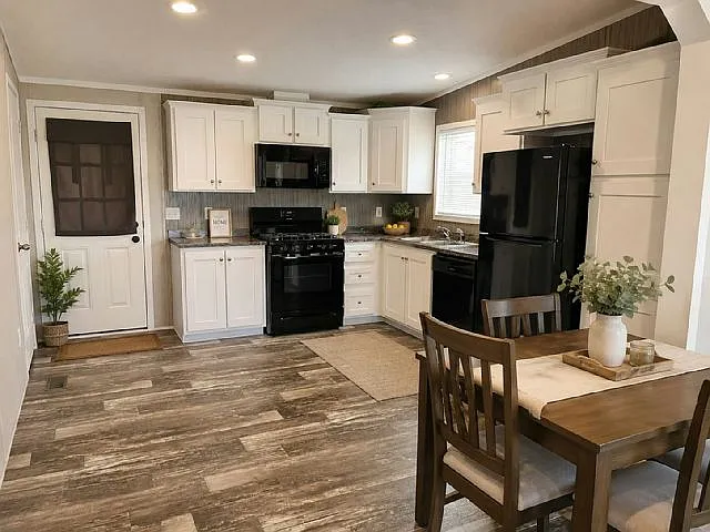 1452 Center Dr #125 — Photo 4
