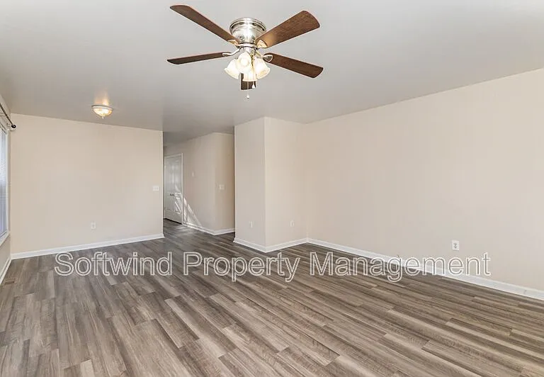 1519 Elmwood Ave — Photo 5