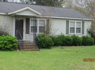 2015 Arlington Dr, Selma, AL 36701