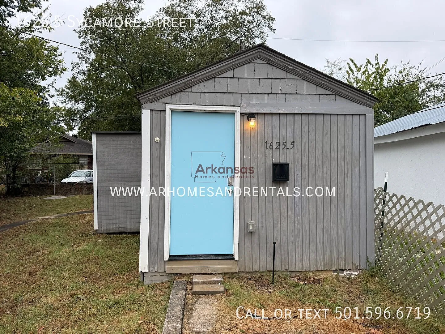 1/2 Off First Month's Rent ~ 1625.5 Sycamore Street -1 Bedroom | 1 Bathroom — Photo 1