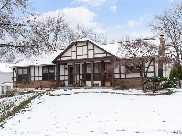 838 Ridgetop Cir, Saint Charles, MO 63304