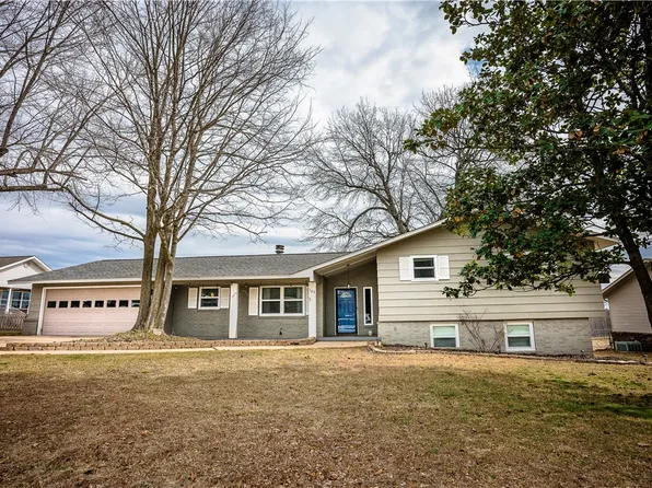 103 Cardinal St, Harrison, AR 72601