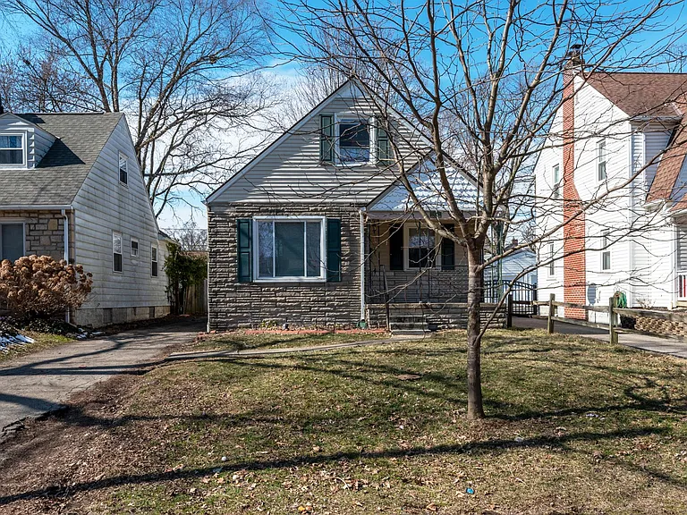 2883 Bremen St — Photo 33