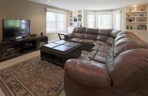 4th image of 10 Partridge Way