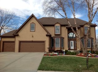 3152 W 143rd Ter, Leawood, KS 66224