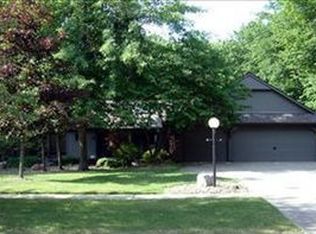 21564 Cedar Branch Trl, Strongsville, OH 44149