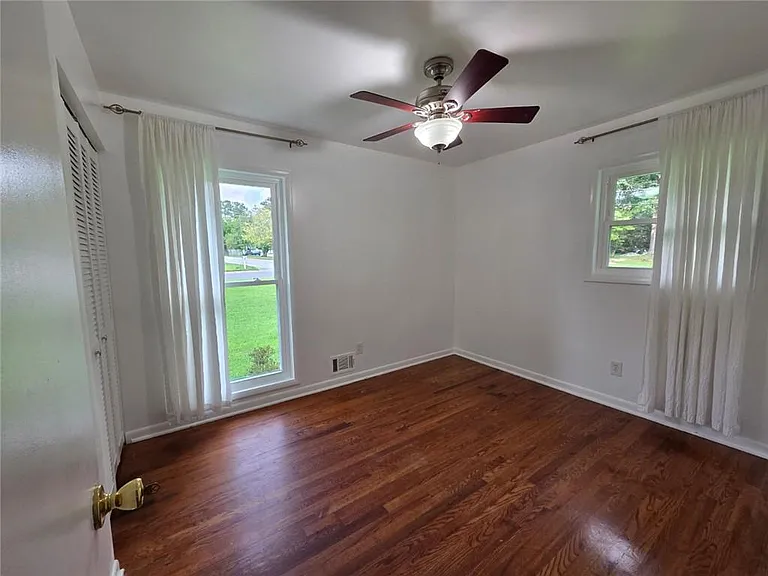 762 Lancelot Dr — Photo 13