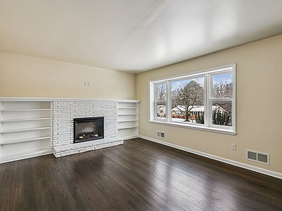 4th image of 751 Hawthorne Rd