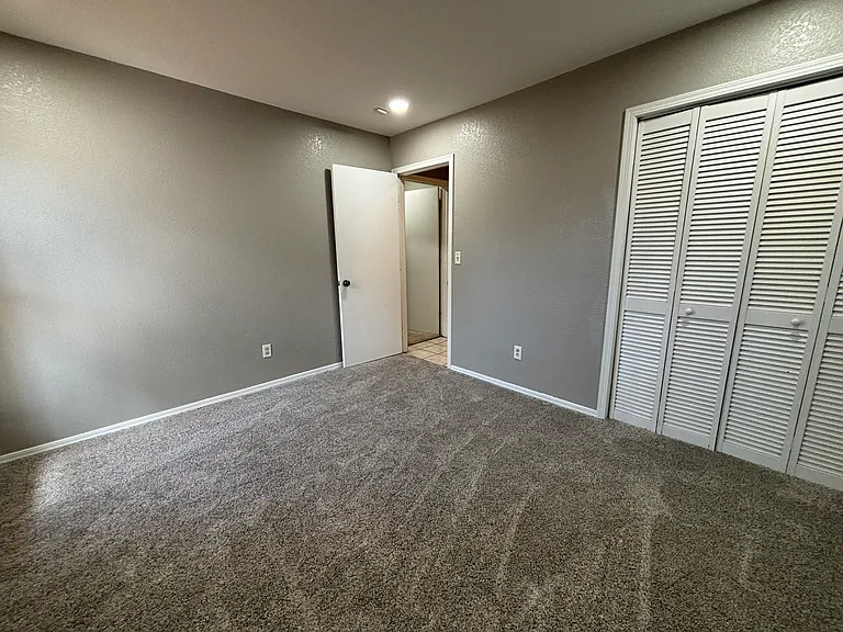 1302 Briar Creek Rd — Photo 25